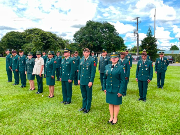 La Cuarta División exalta el compromiso y la vocación de servicio de 40 oficiales ascendidos al grado inmediatamente superior