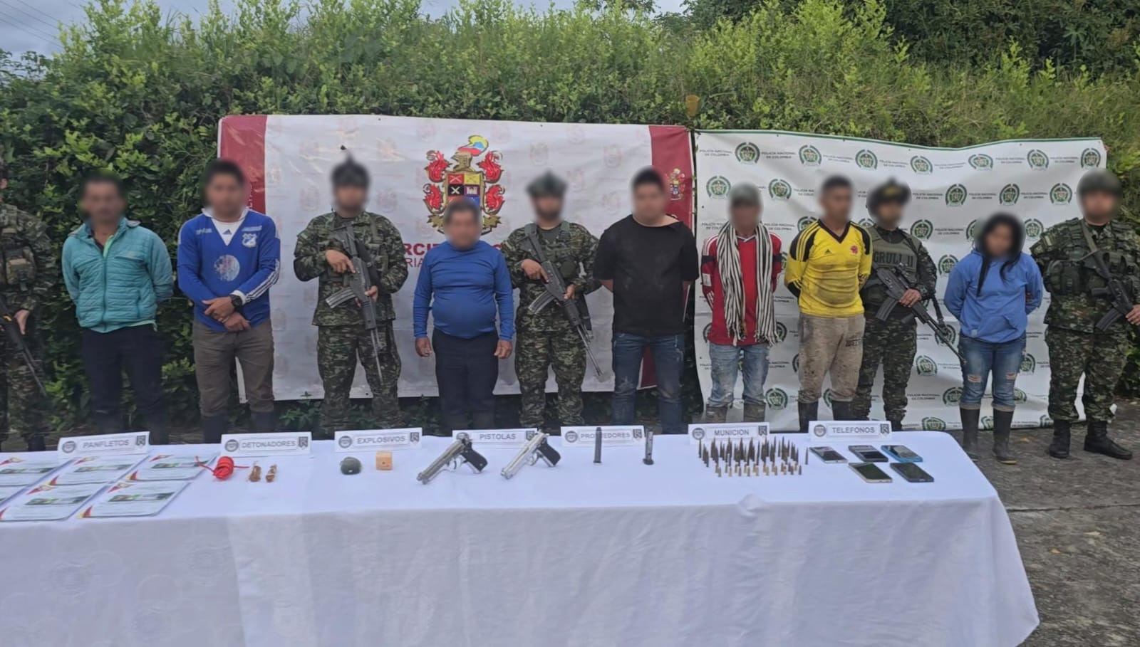 Ejército Nacional captura en el Huila a presunto cabecilla de finanzas de la Estructura Hernando González Acosta y a seis de sus integrantes