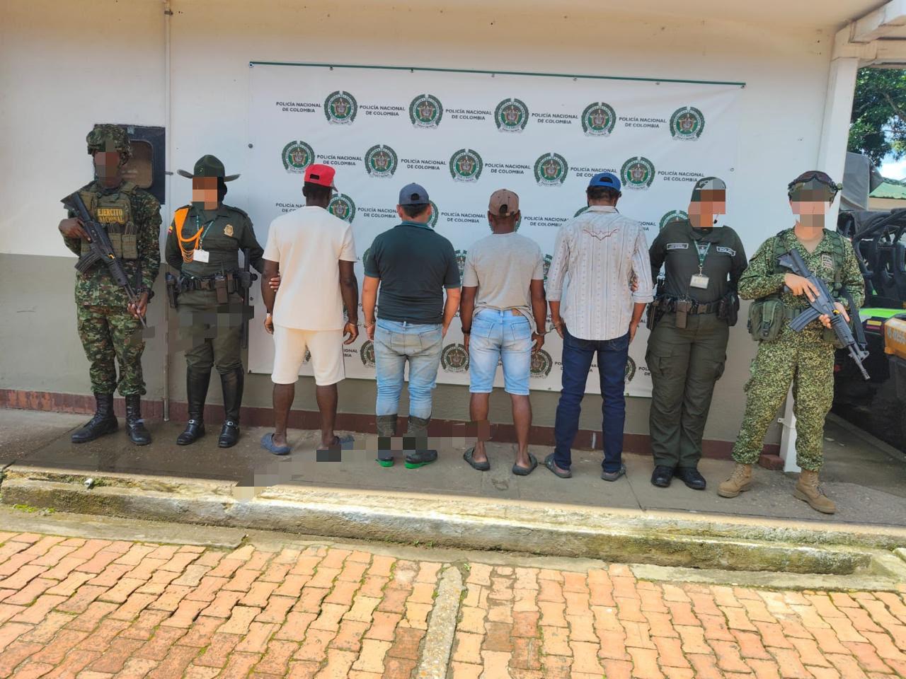 Capturadas cuatro personas por presunta explotación ilícita de yacimientos mineros en el Guaviare.
