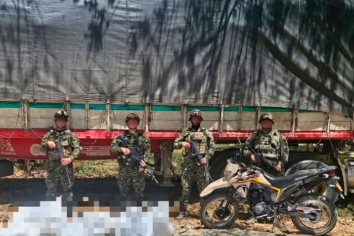 En Cauca, Ejército frustró el robo de dos vehículos en la vía Panamericana y neutralizó a tres delincuentes
