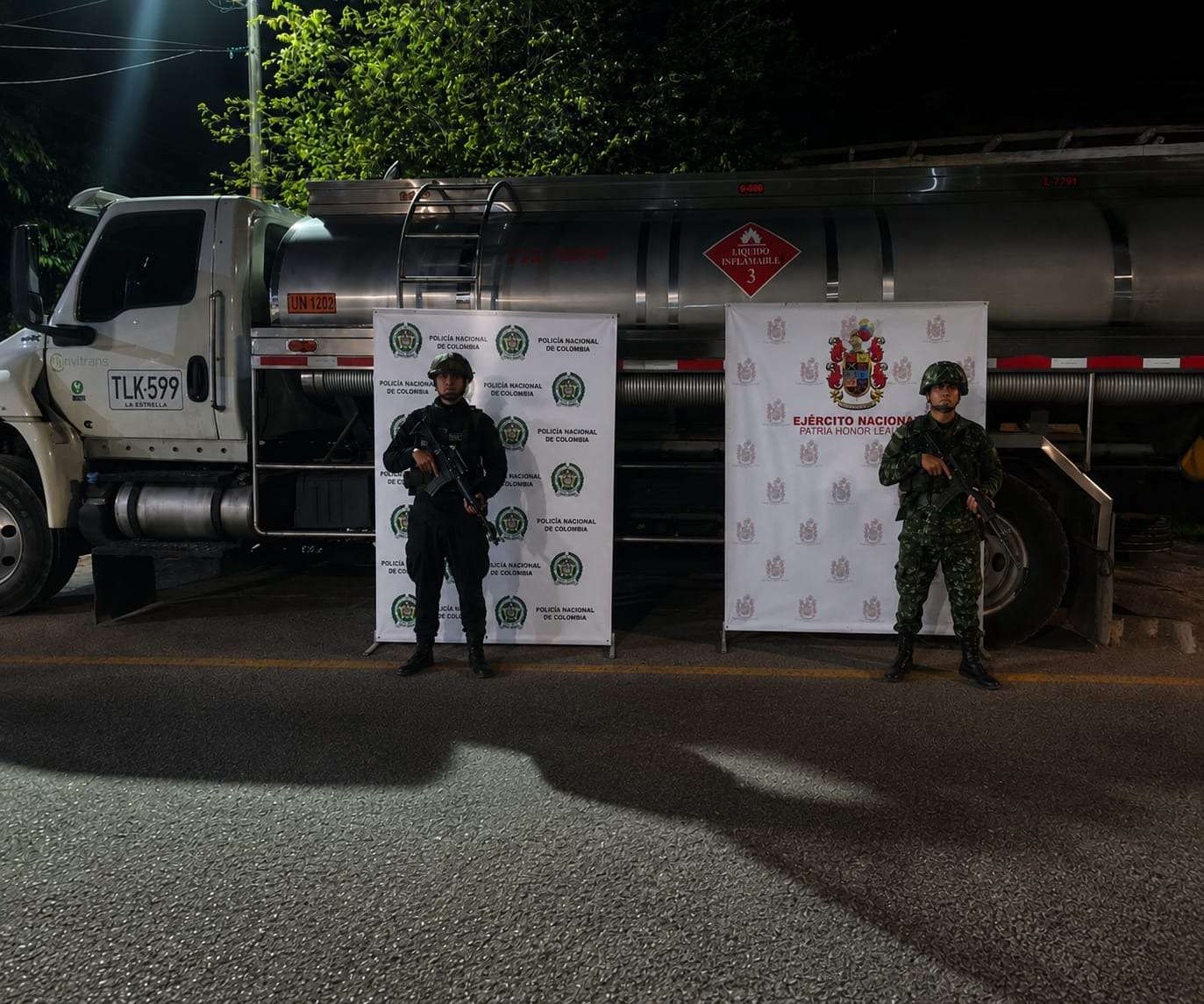 En menos de 24 horas, Ejército Nacional incauta dos vehículos tipo cisterna con más de 7.400 galones de combustible