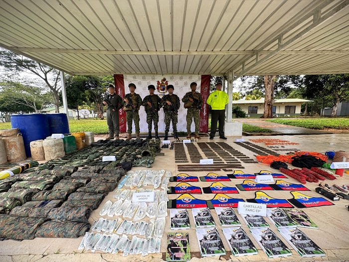 Fuerzas Militares desmantelan depósito ilegal con arsenal explosivo del Bloque Jorge Suárez Briceño en Guaviare