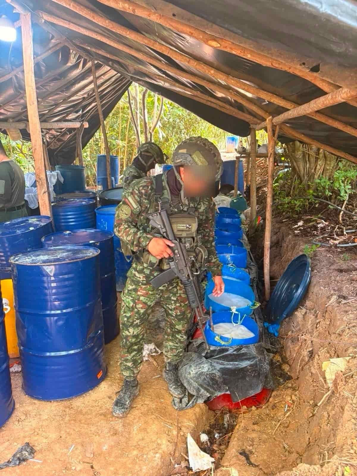 El Ejército Nacional afectó en 12.000 millones de pesos las economías ilícitas del ELN y GAO-r