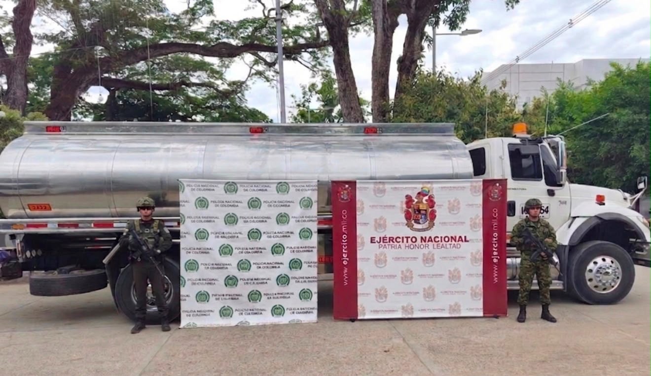 Ejército Nacional y Policía golpean la minería ilegal en el sur del Tolima con incautaciones de combustible, maquinaria y repuestos