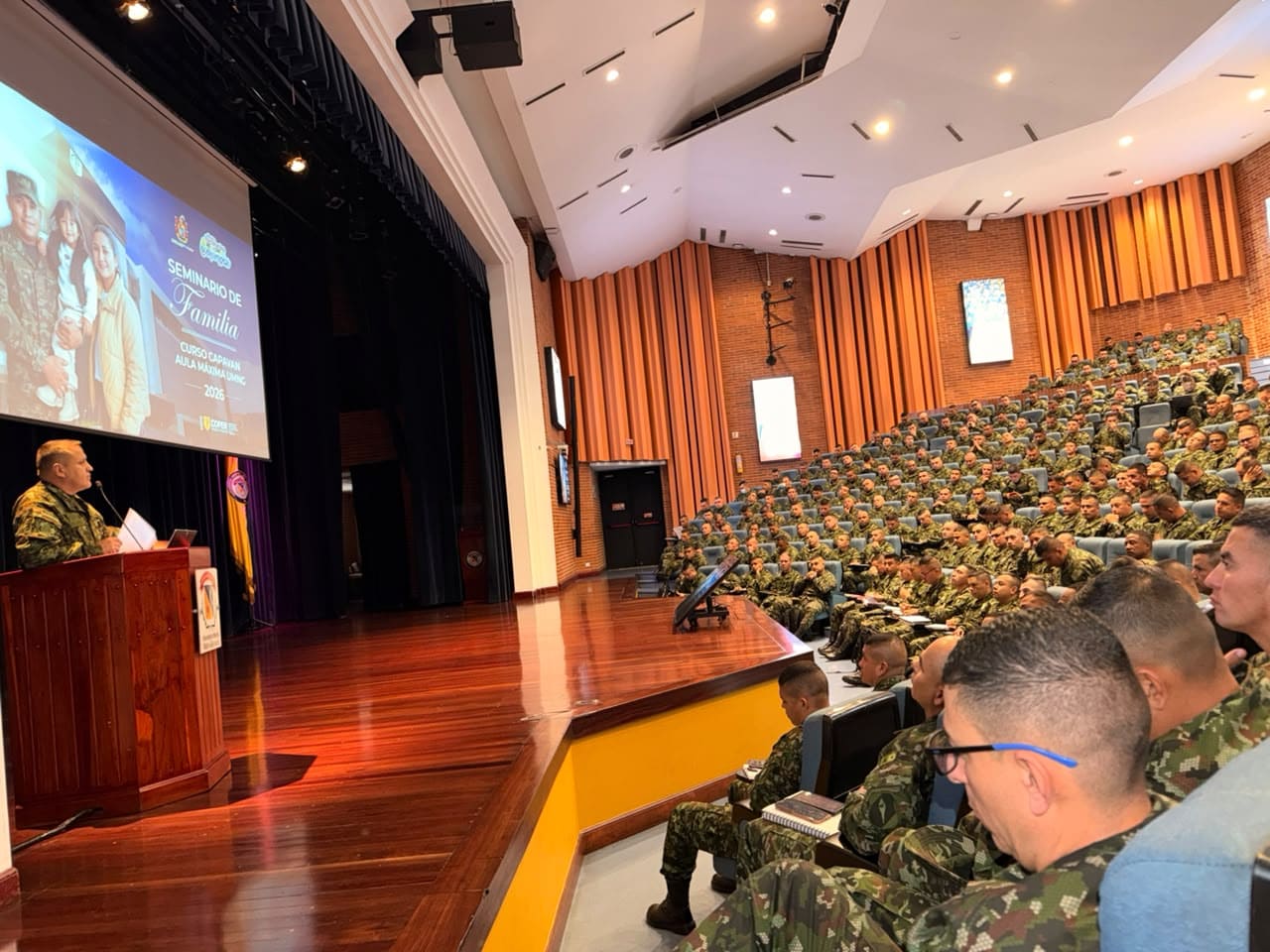La Dirección de Familia y Bienestar fortalece a los futuros sargentos viceprimeros con un Seminario de Familia integral