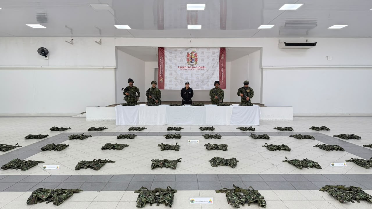 Ejército Nacional incauta 50 chalecos tácticos en Paz de Ariporo, Casanare