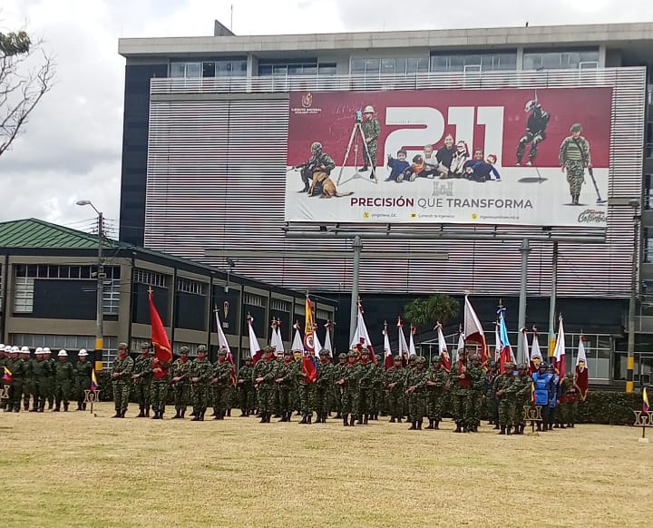 Escuela de Ingenieros realizó ceremonia de transmisión de mando y reafirmó su compromiso con la formación militar