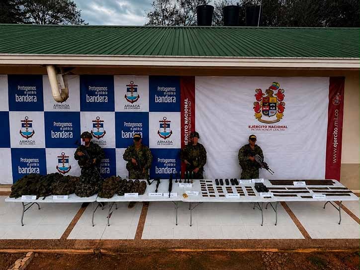 Ejército Nacional ubicó un campamento y neutralizó dos depósitos ilegales con abundante material de guerra en Guaviare