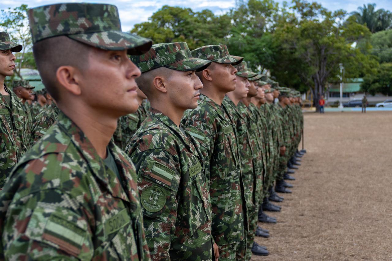 ¿Es técnico o tecnólogo? El Ejército busca profesionales en 20 áreas para vincularlos como suboficiales
