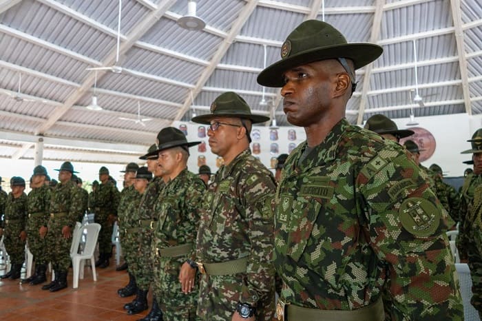 Forjadores de disciplina: el papel del Suboficial Instructor Líder (SIL) en el  Ejército Nacional