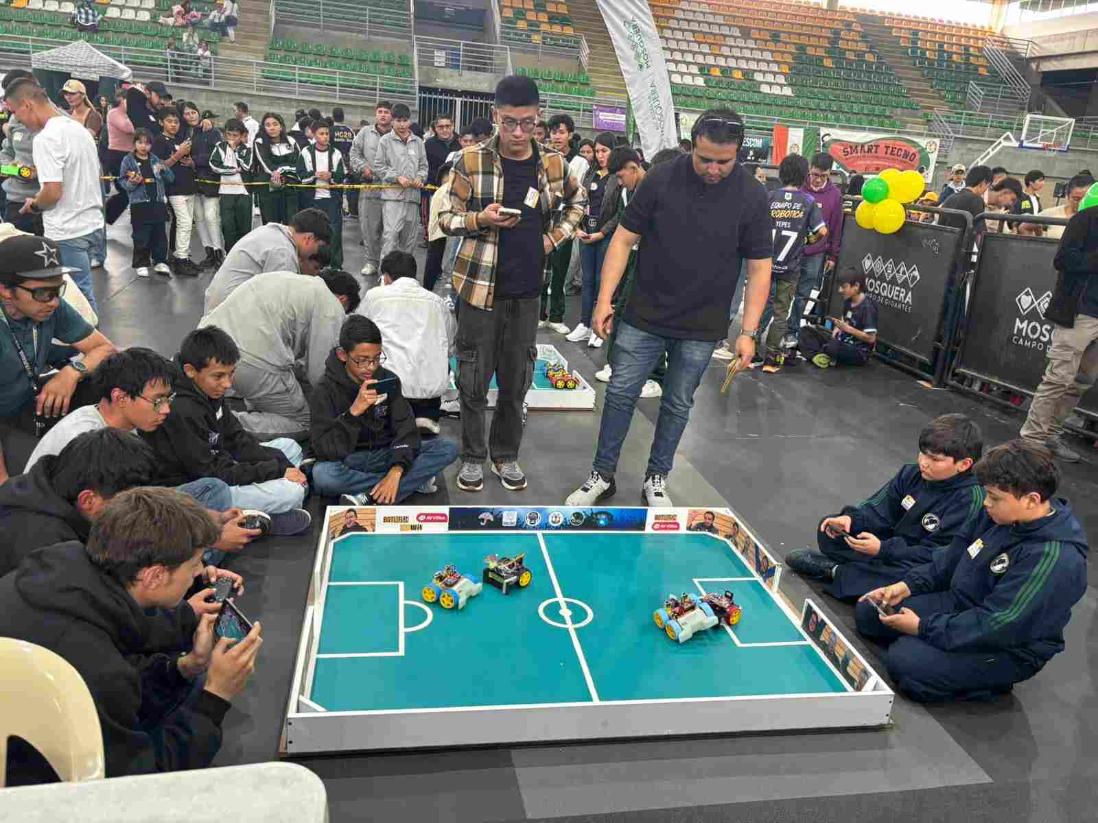 Testronics, del Liceo Colombia, se corona campeón en BotRush, y representará a Colombia en Brasil 2027